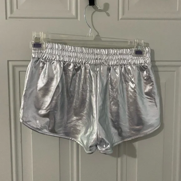 Pumpkino silver shorts juniors large - Picture 3 of 9